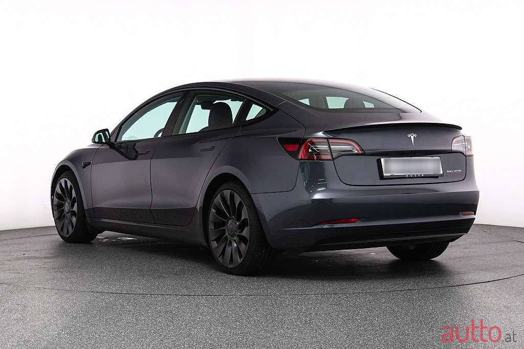 2022' Tesla Model 3 photo #4