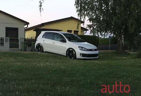 2012' Volkswagen Golf photo #1