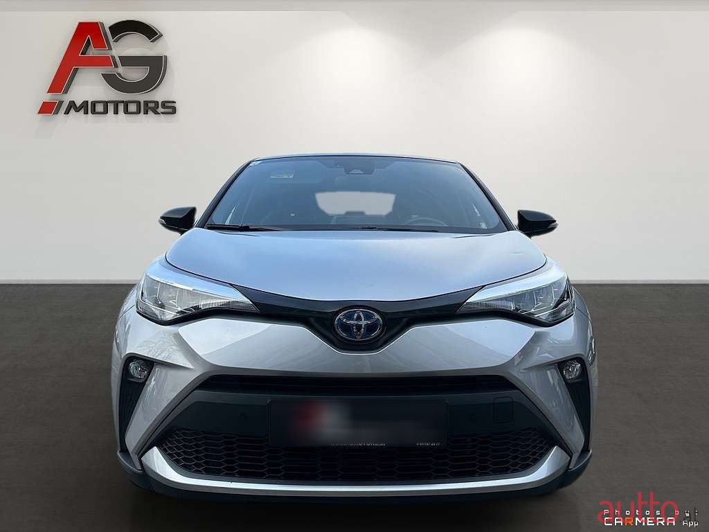2023' Toyota C-HR photo #2