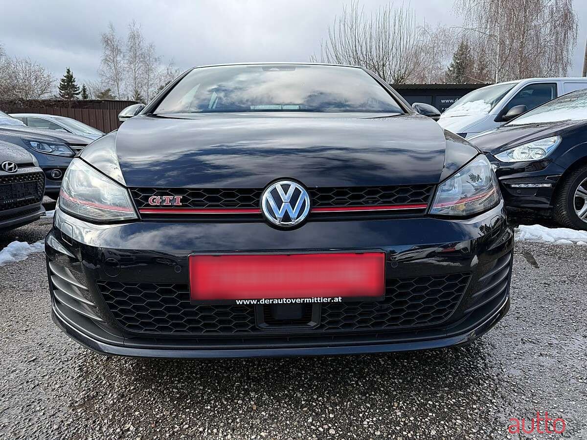 2013' Volkswagen Golf photo #6