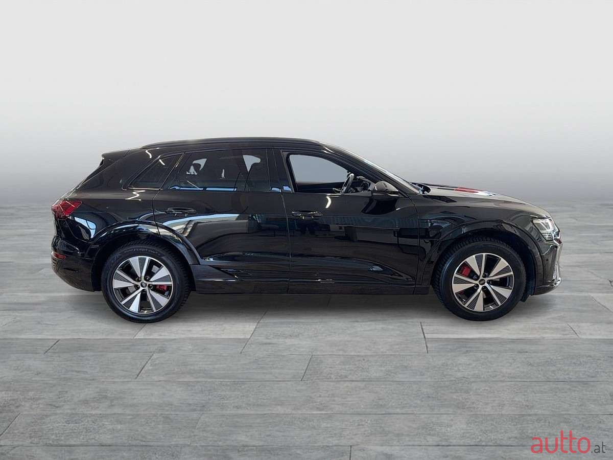 2024' Audi Q8 photo #5