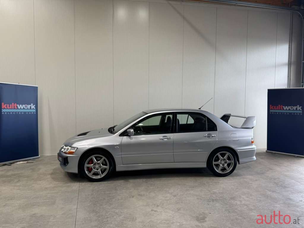 2004' Mitsubishi Lancer photo #2