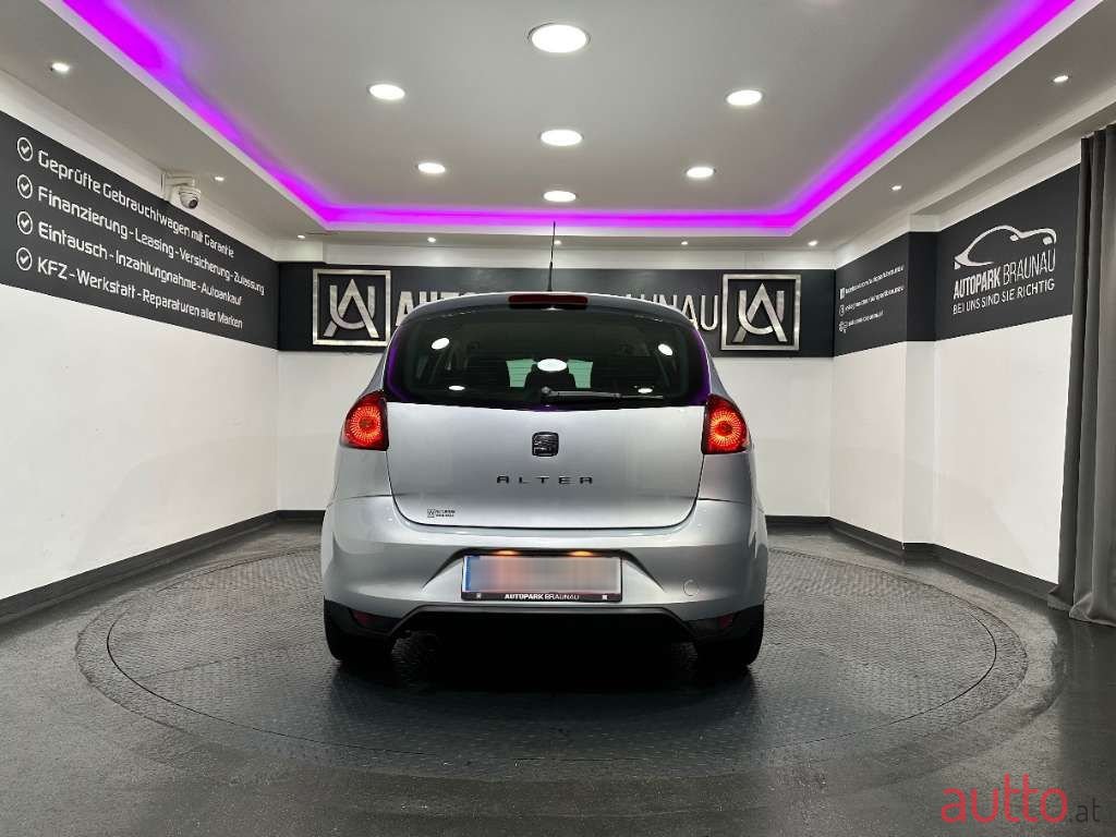 2011' SEAT Altea photo #5