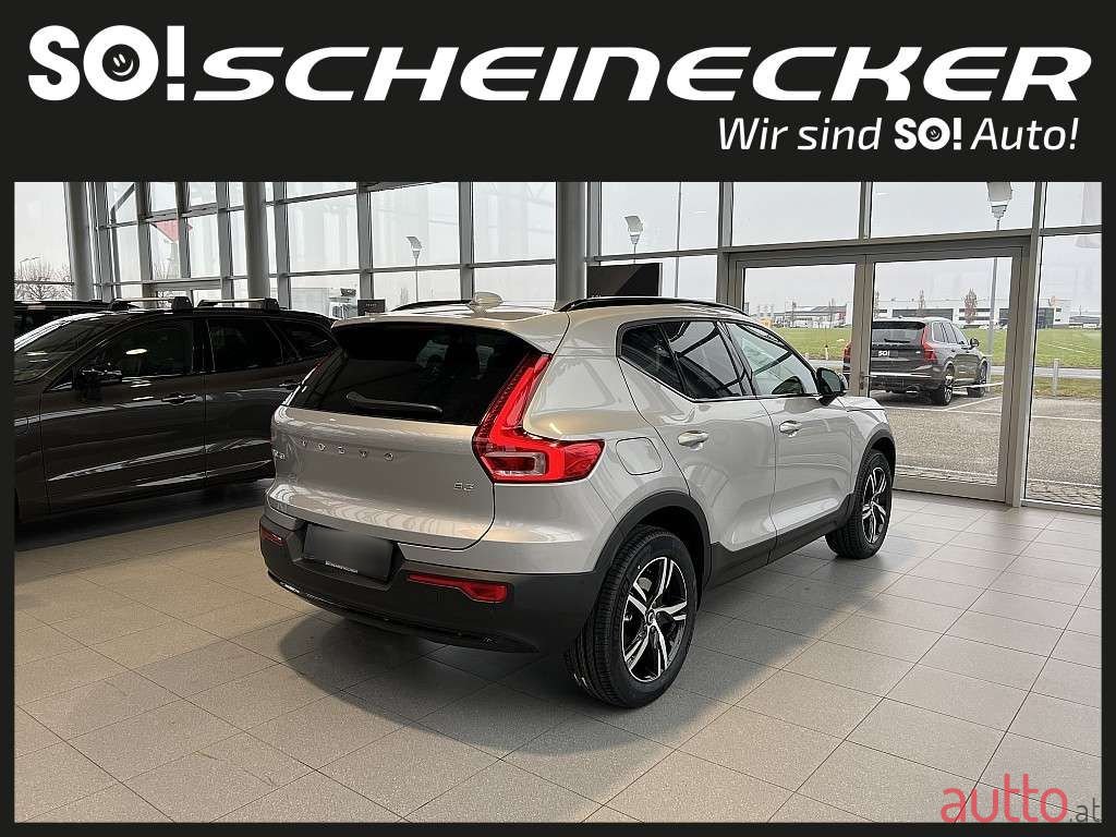 2024' Volvo XC40 photo #4