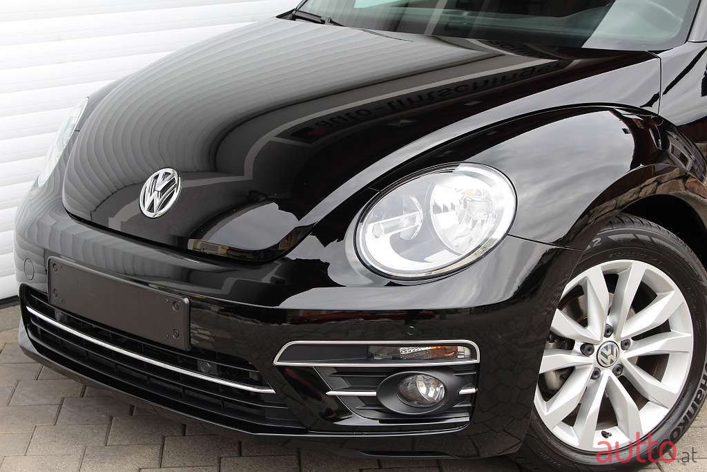 2018' Volkswagen Beetle photo #6