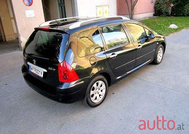 2005' Peugeot 307 photo #2