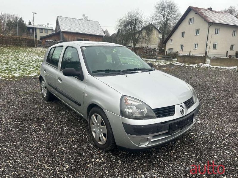 2006' Renault Clio photo #4