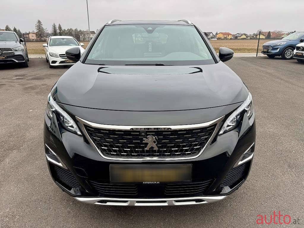 2018' Peugeot 5008 photo #2