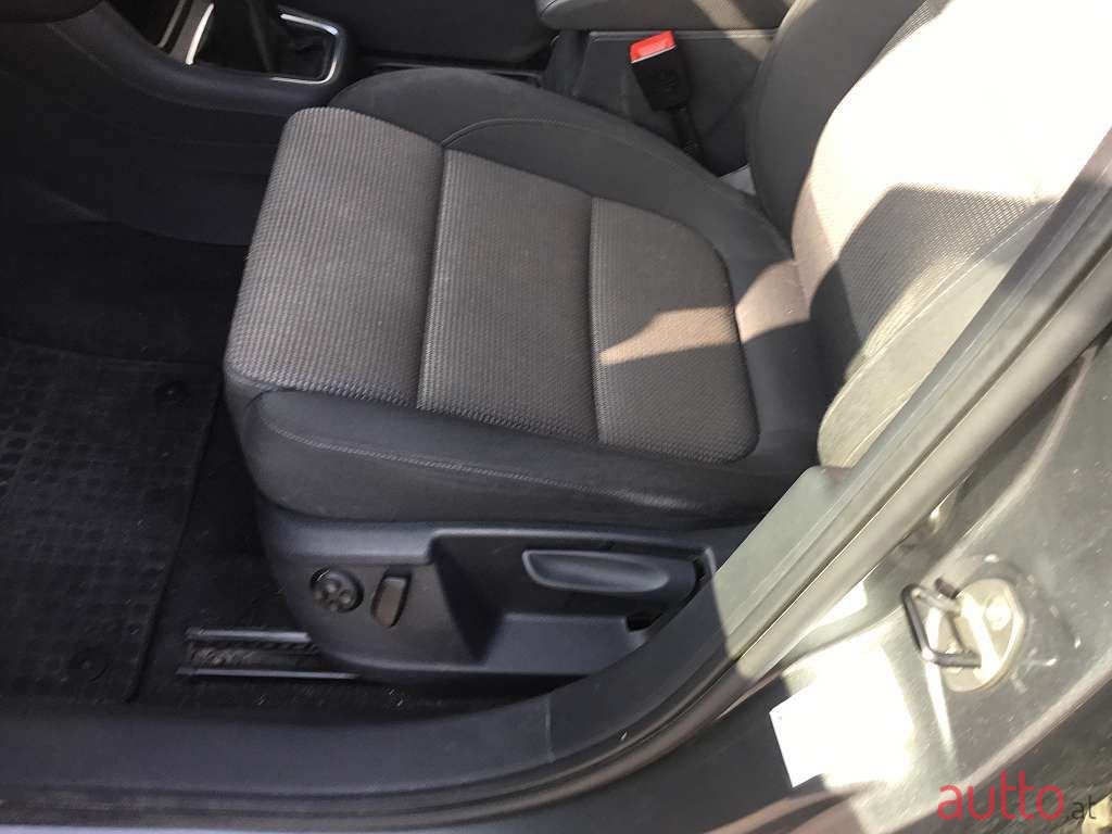 2013' Volkswagen Sharan photo #5