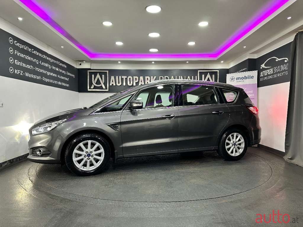 2017' Ford S-Max photo #2