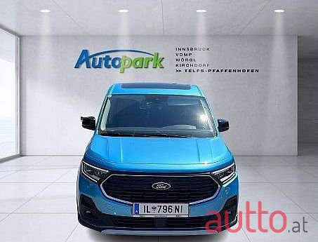 2022' Ford Tourneo photo #2