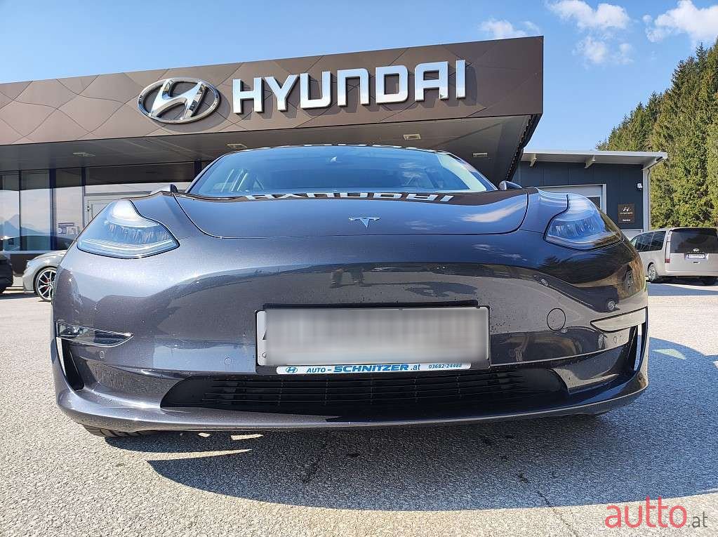 2019' Tesla Model 3 photo #2