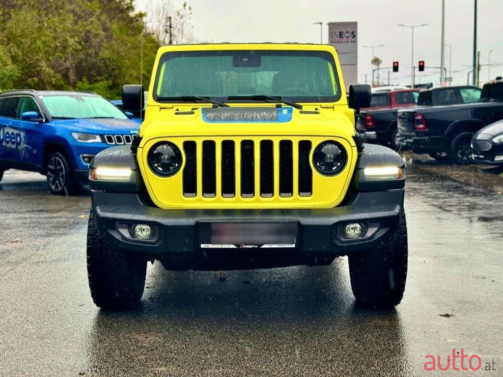 2023' Jeep Wrangler photo #2