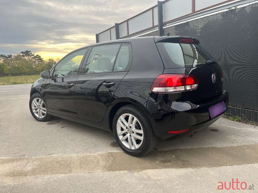 2012' Volkswagen Golf photo #5