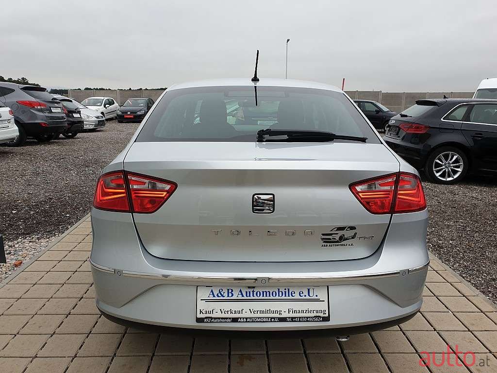 2015' SEAT Toledo photo #4