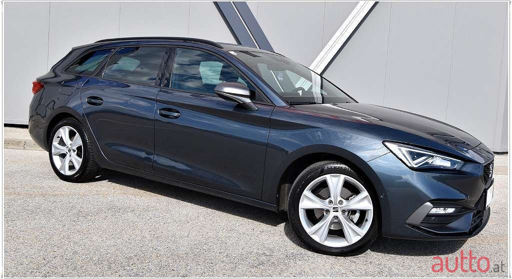 2021' SEAT Leon photo #4