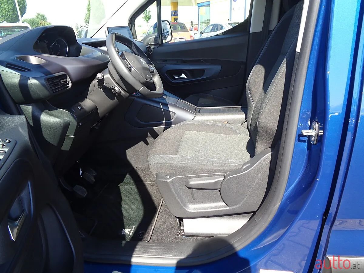 2019' Peugeot Rifter photo #6