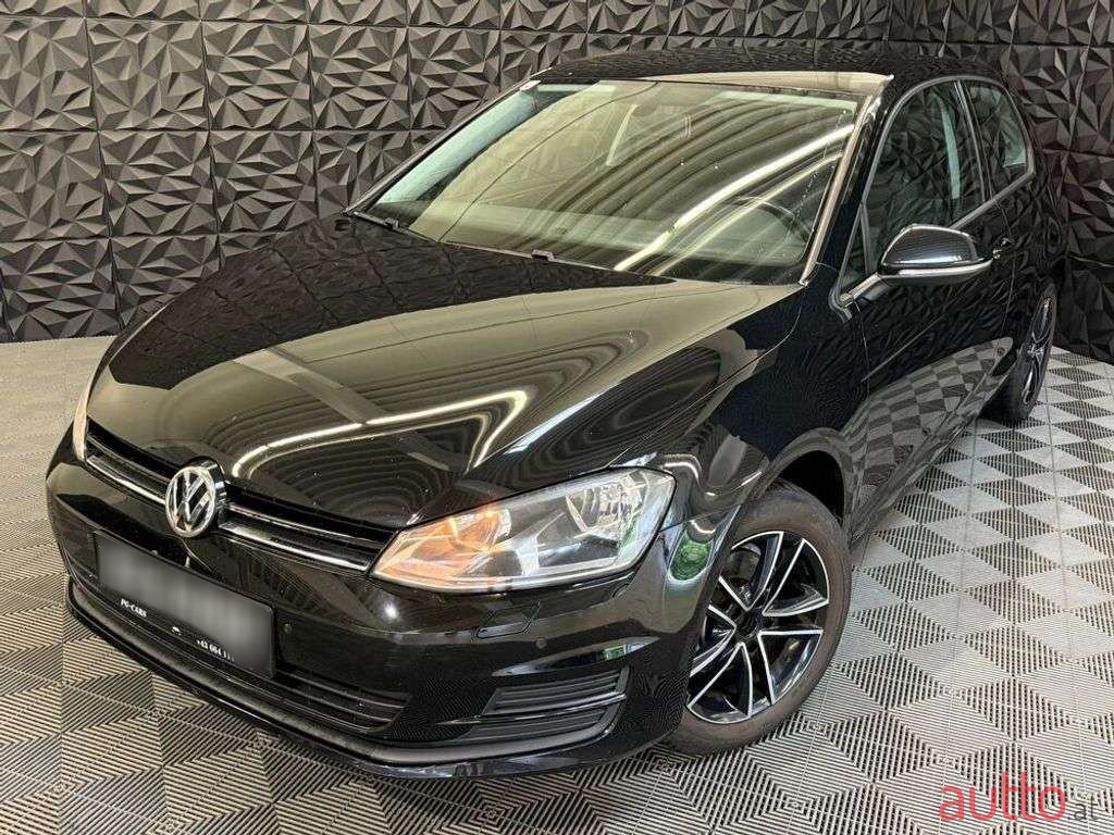 2013' Volkswagen Golf photo #5