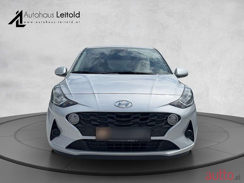 2022' Hyundai i10 photo #2