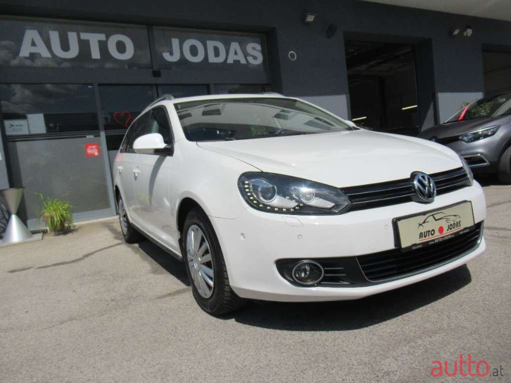 2012' Volkswagen Golf photo #2