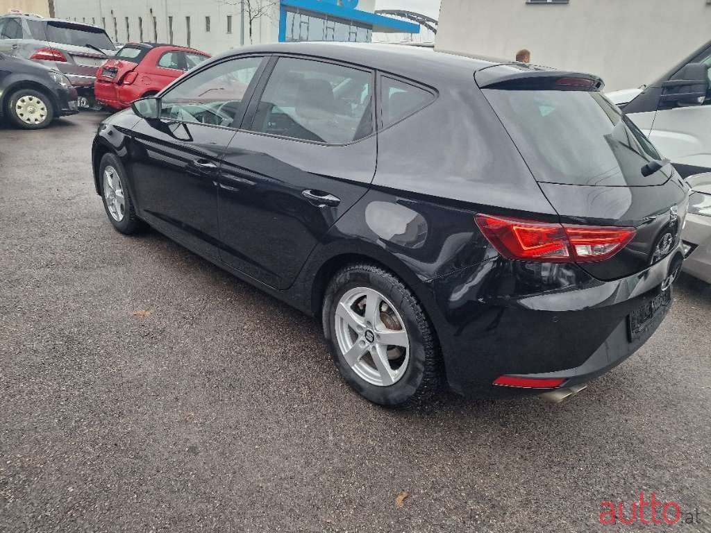 2015' SEAT Leon photo #5