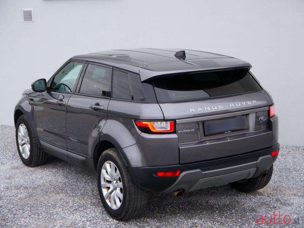 2017' Land Rover Range Rover Evoque photo #6