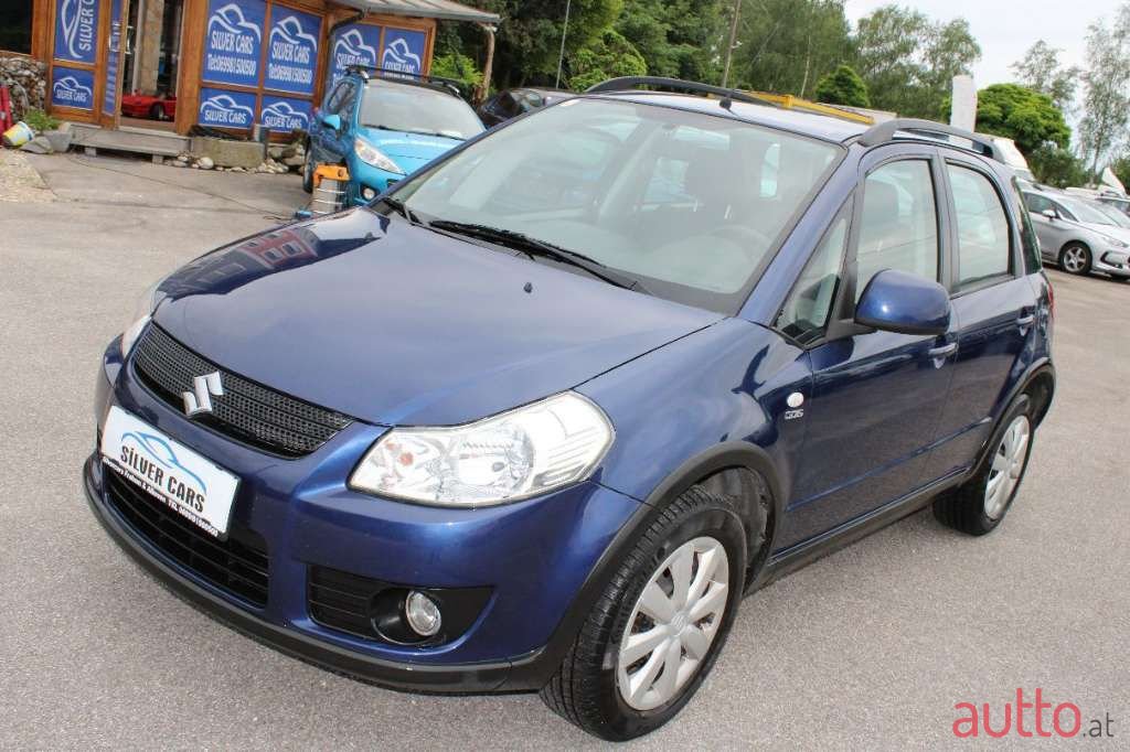 2009' Suzuki SX4 photo #3