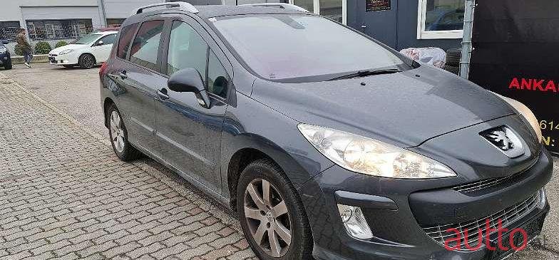 2010' Peugeot 308 photo #1