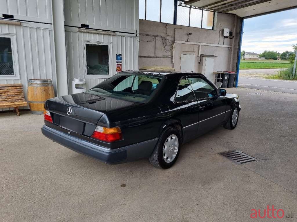 1991' Mercedes-Benz E-Klasse photo #5