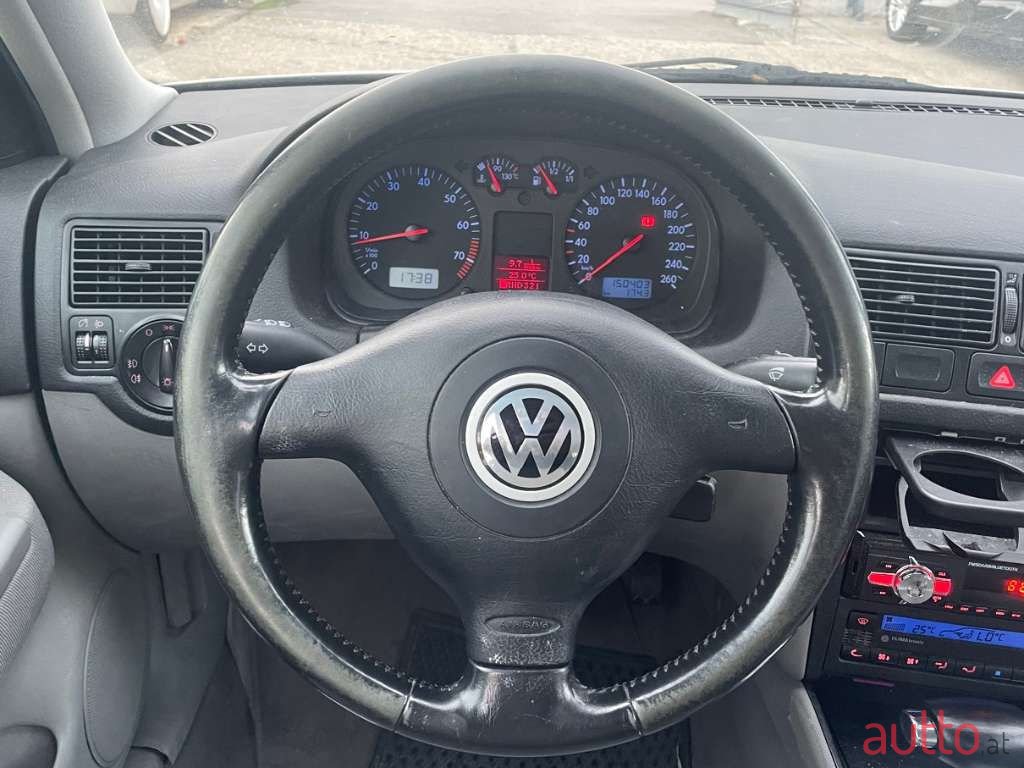 2000' Volkswagen Golf photo #6