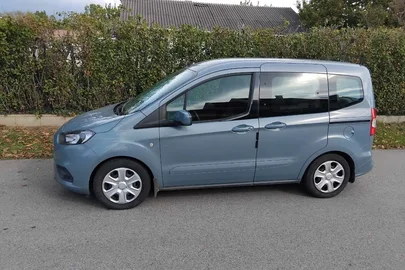 2019' Ford Tourneo