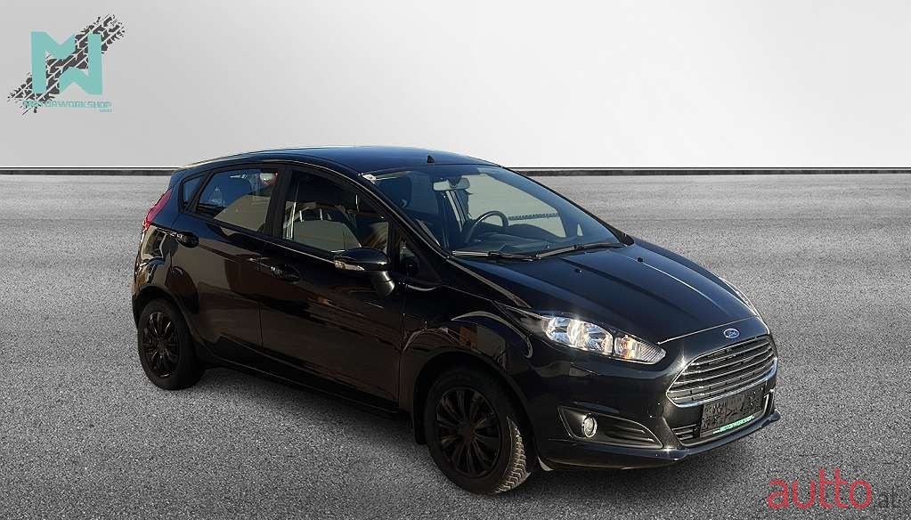 2015' Ford Fiesta photo #2