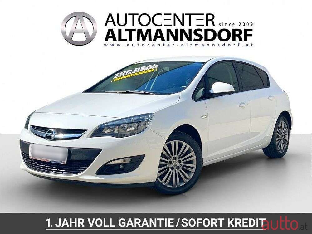2014' Opel Astra photo #2