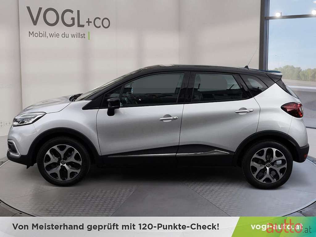 2019' Renault Captur photo #2