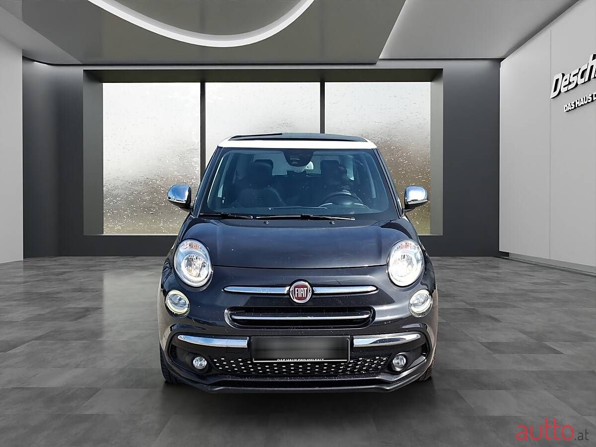 2017' Fiat 500L photo #3