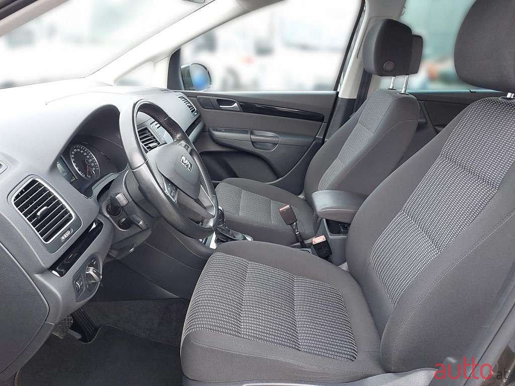 2015' SEAT Alhambra photo #5