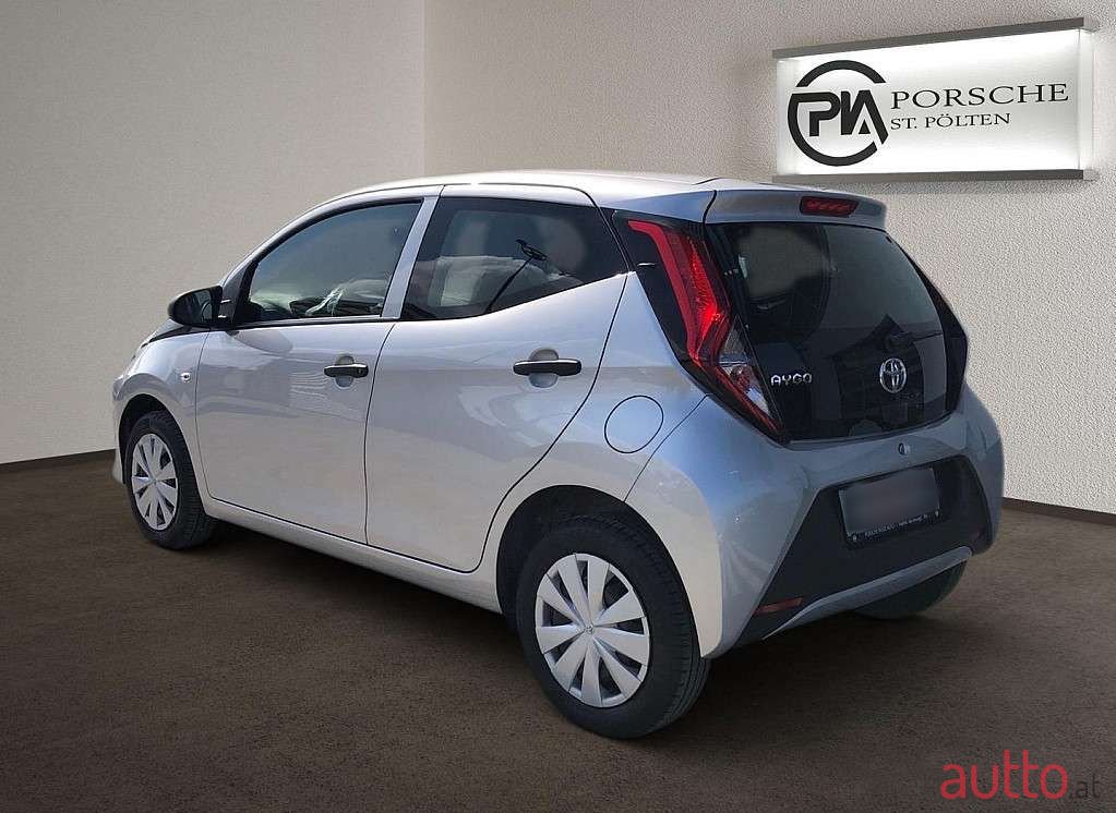 2021' Toyota Aygo photo #6