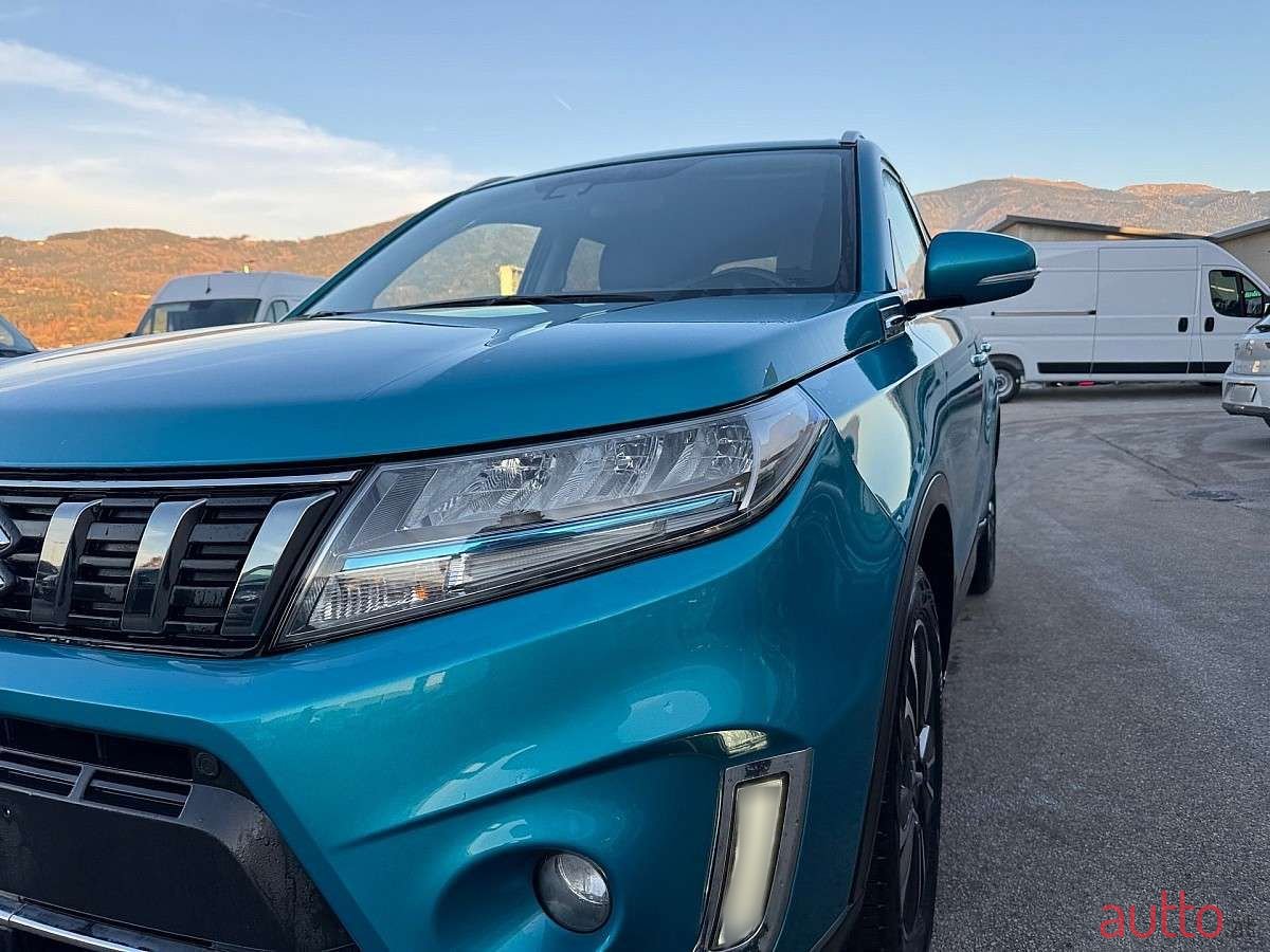 2023' Suzuki Vitara photo #3