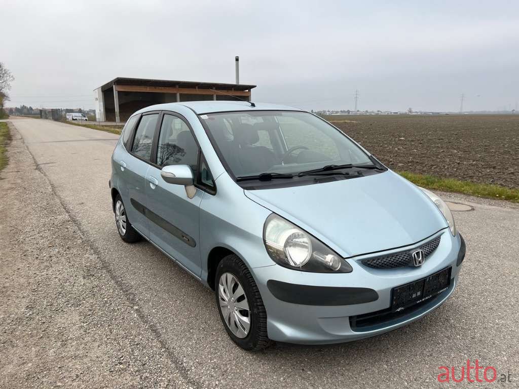 2006' Honda Jazz photo #3