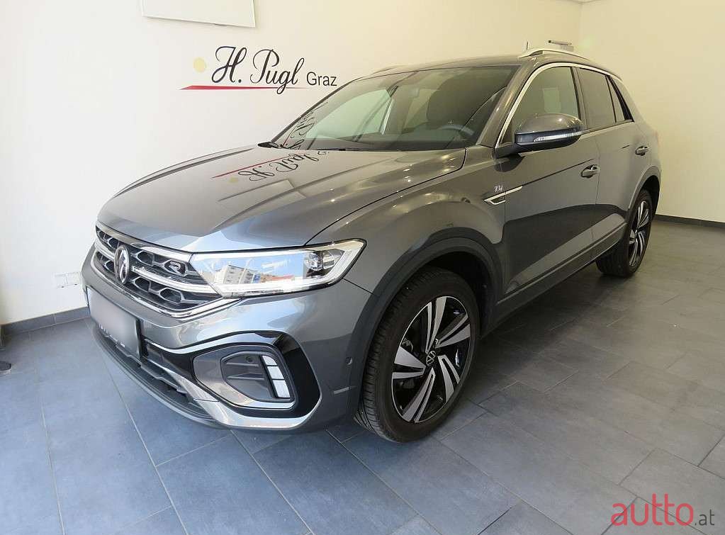 2022' Volkswagen T-Roc photo #1