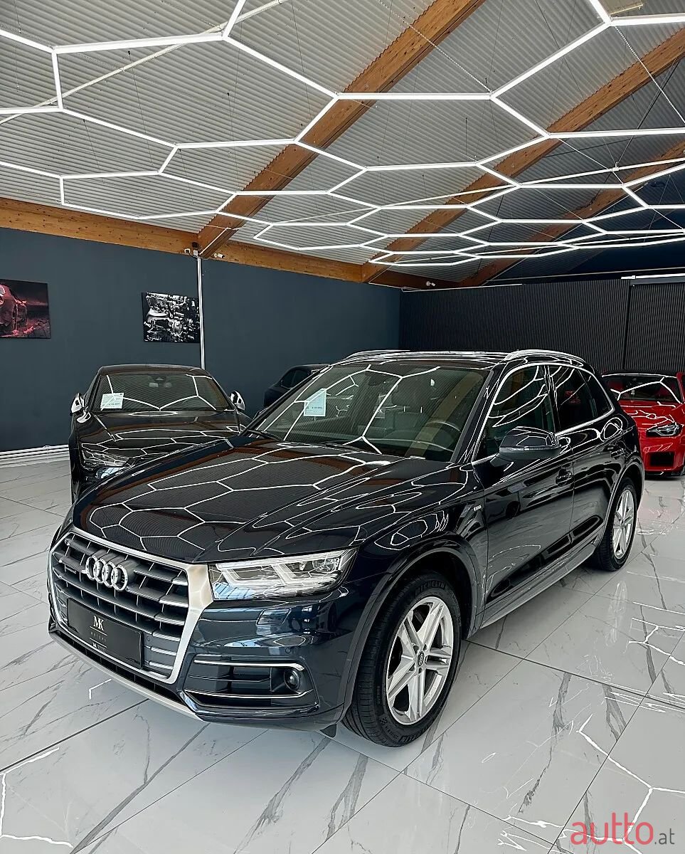 2019' Audi Q5 photo #1