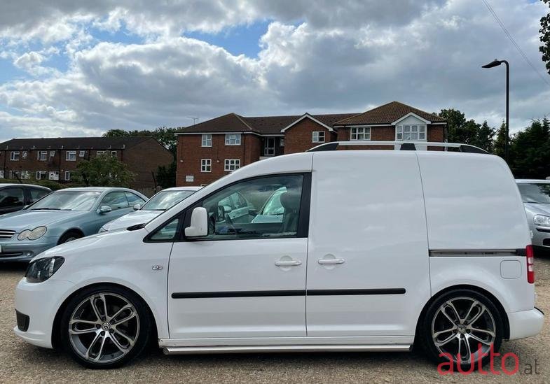 2014' Volkswagen Caddy 1.6 TDI photo #5