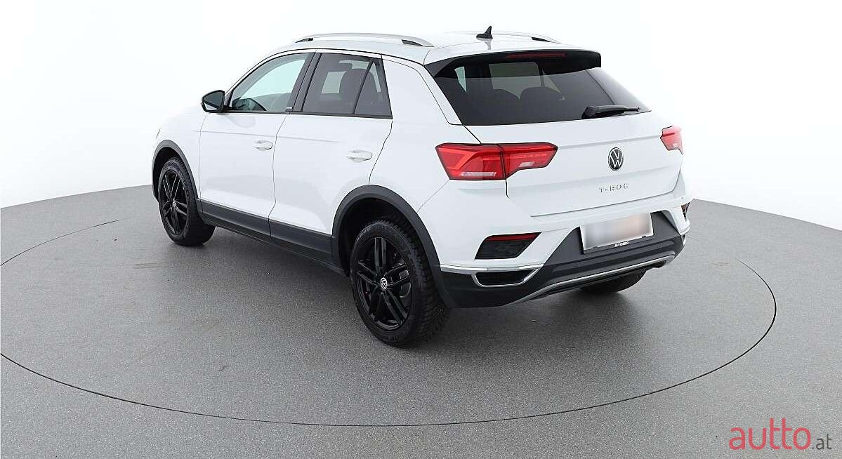 2020' Volkswagen T-Roc photo #3