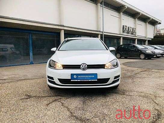 2016' Volkswagen Golf photo #1