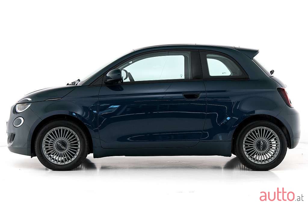2022' Fiat 500 photo #2
