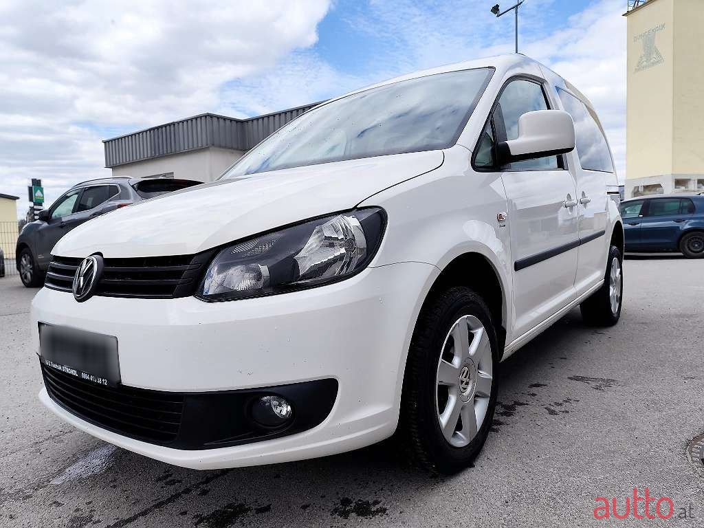2014' Volkswagen Caddy photo #6