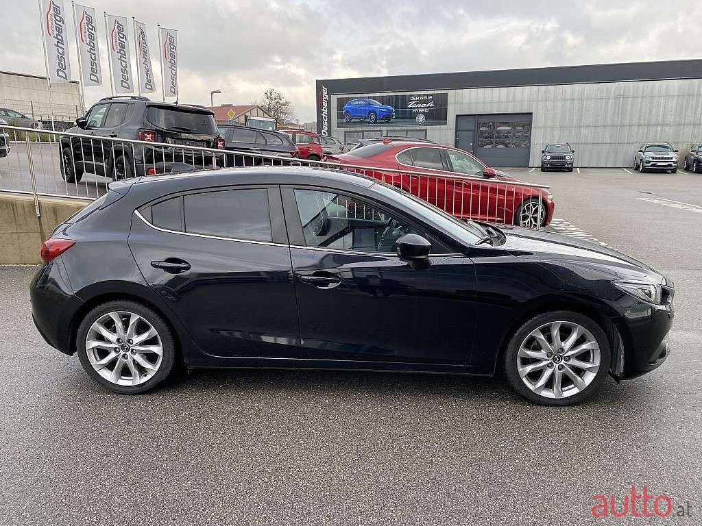 2015' Mazda Mazda3 photo #4