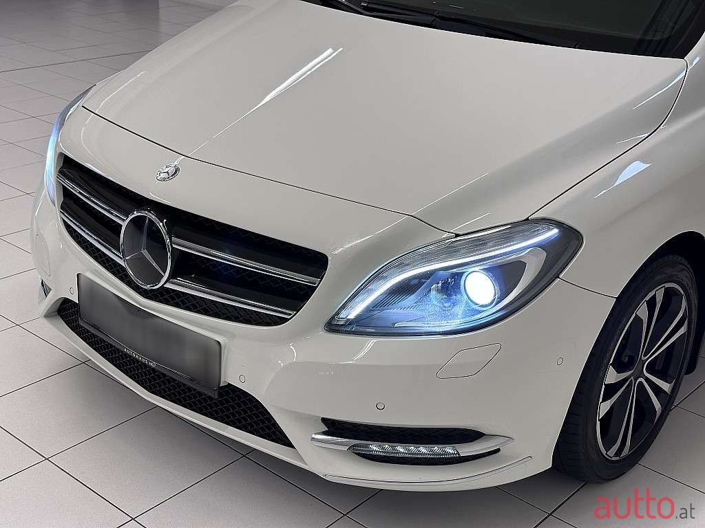 2014' Mercedes-Benz B-Klasse photo #5