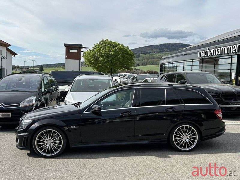 2010' Mercedes-Benz C-Klasse photo #3