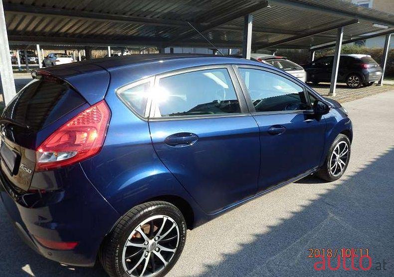 2012' Ford Fiesta photo #1